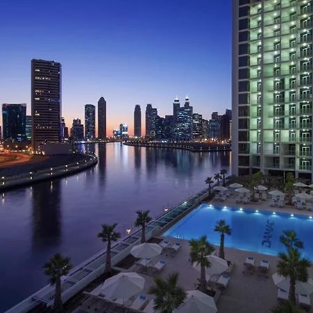 Luxury Hotel Apartment With A Canal View 두바이 외부 사진