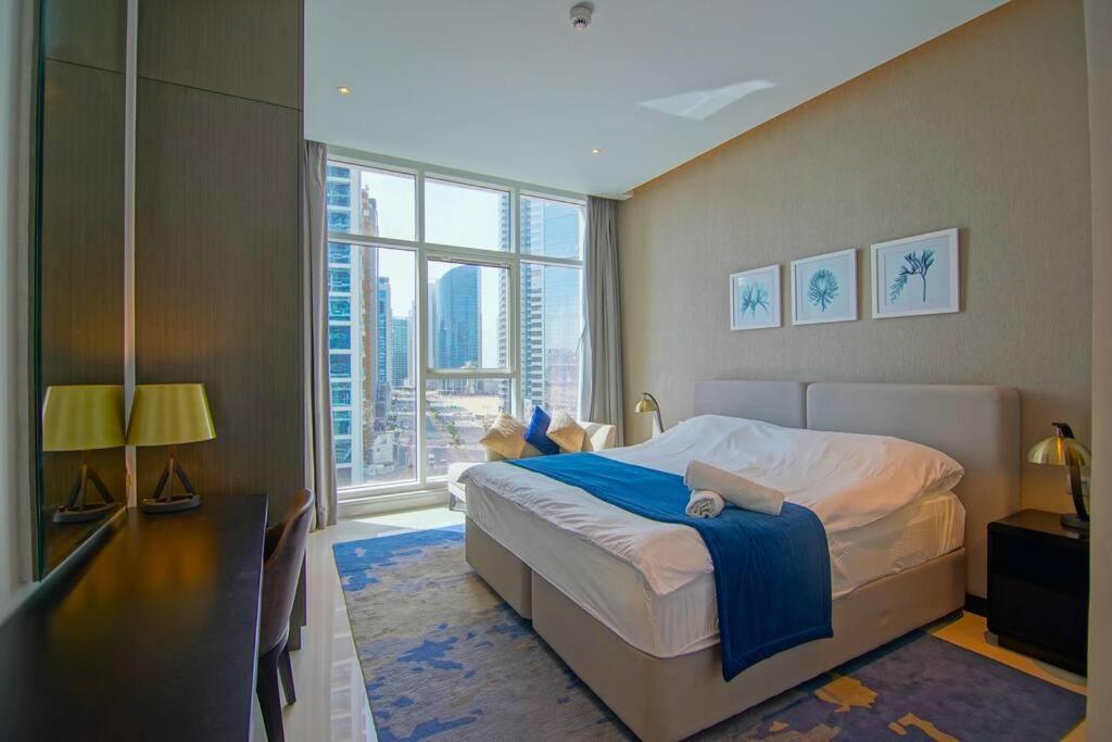 Luxury Hotel Apartment With A Canal View 두바이 외부 사진