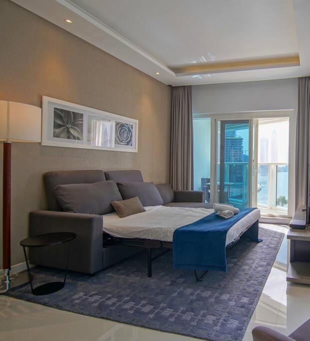 Luxury Hotel Apartment With A Canal View 두바이 외부 사진